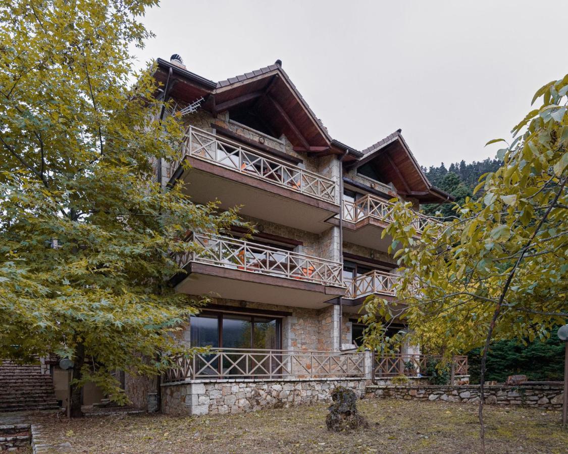 Parnassus Dreamwood Chalet Eptálofos Exterior foto