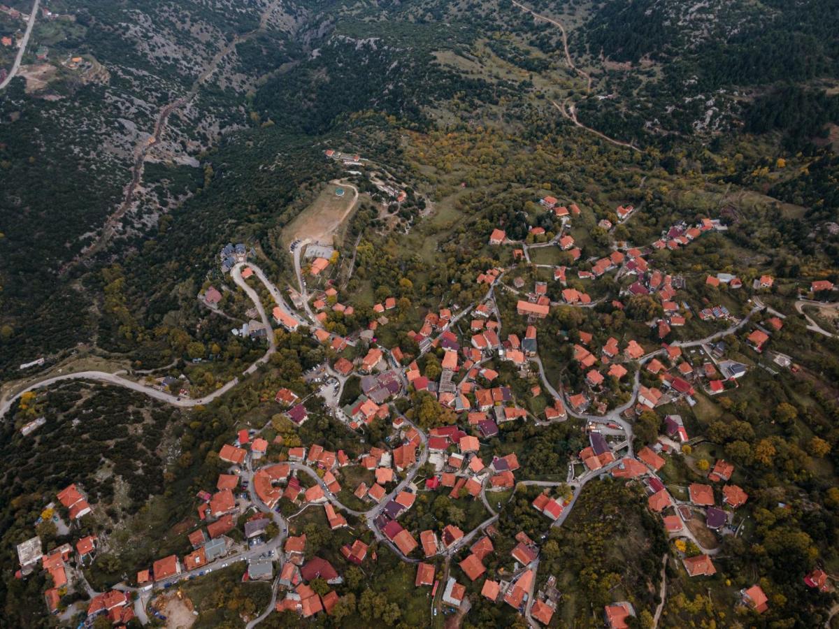 Parnassus Dreamwood Chalet Eptálofos Exterior foto