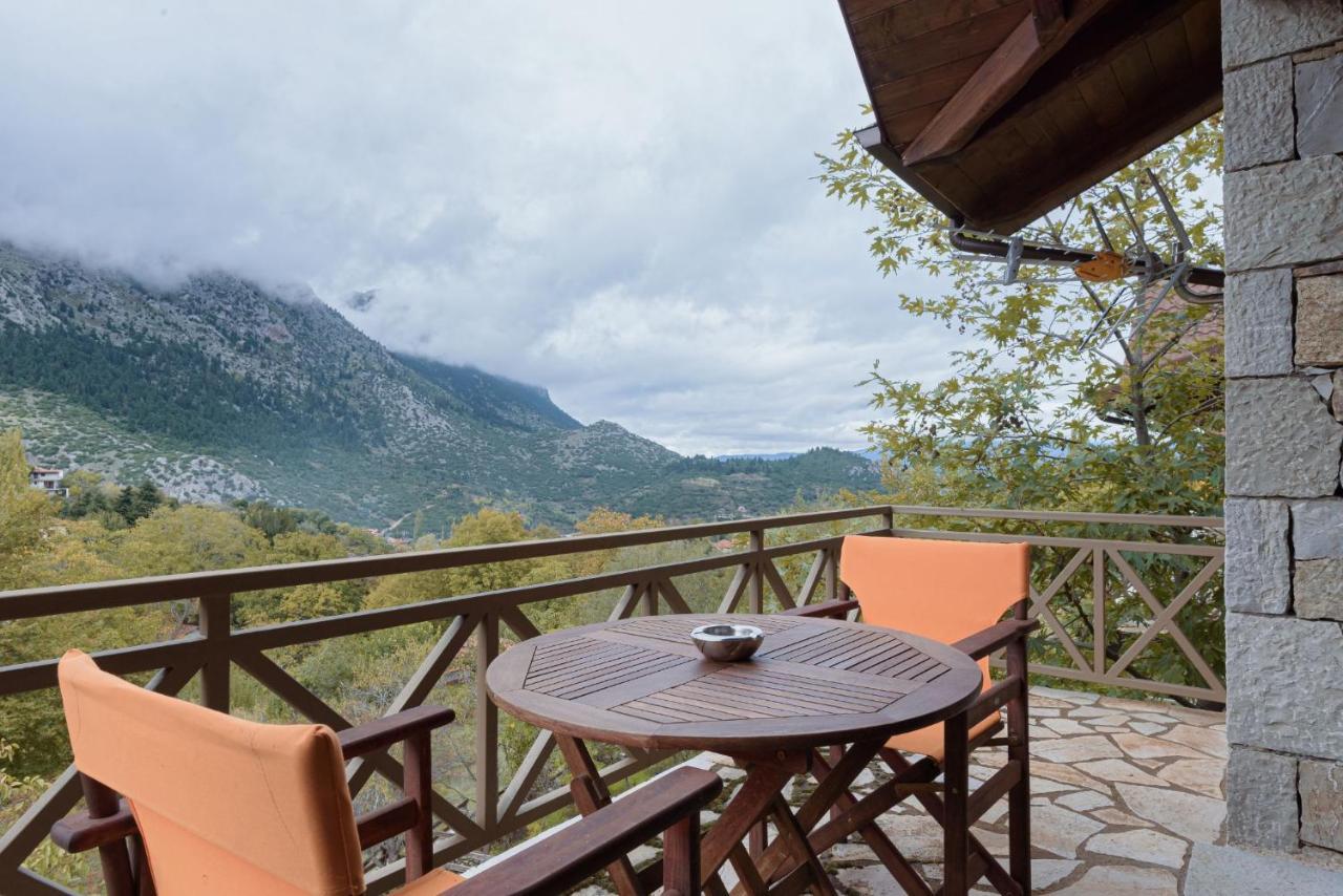 Parnassus Dreamwood Chalet Eptálofos Exterior foto